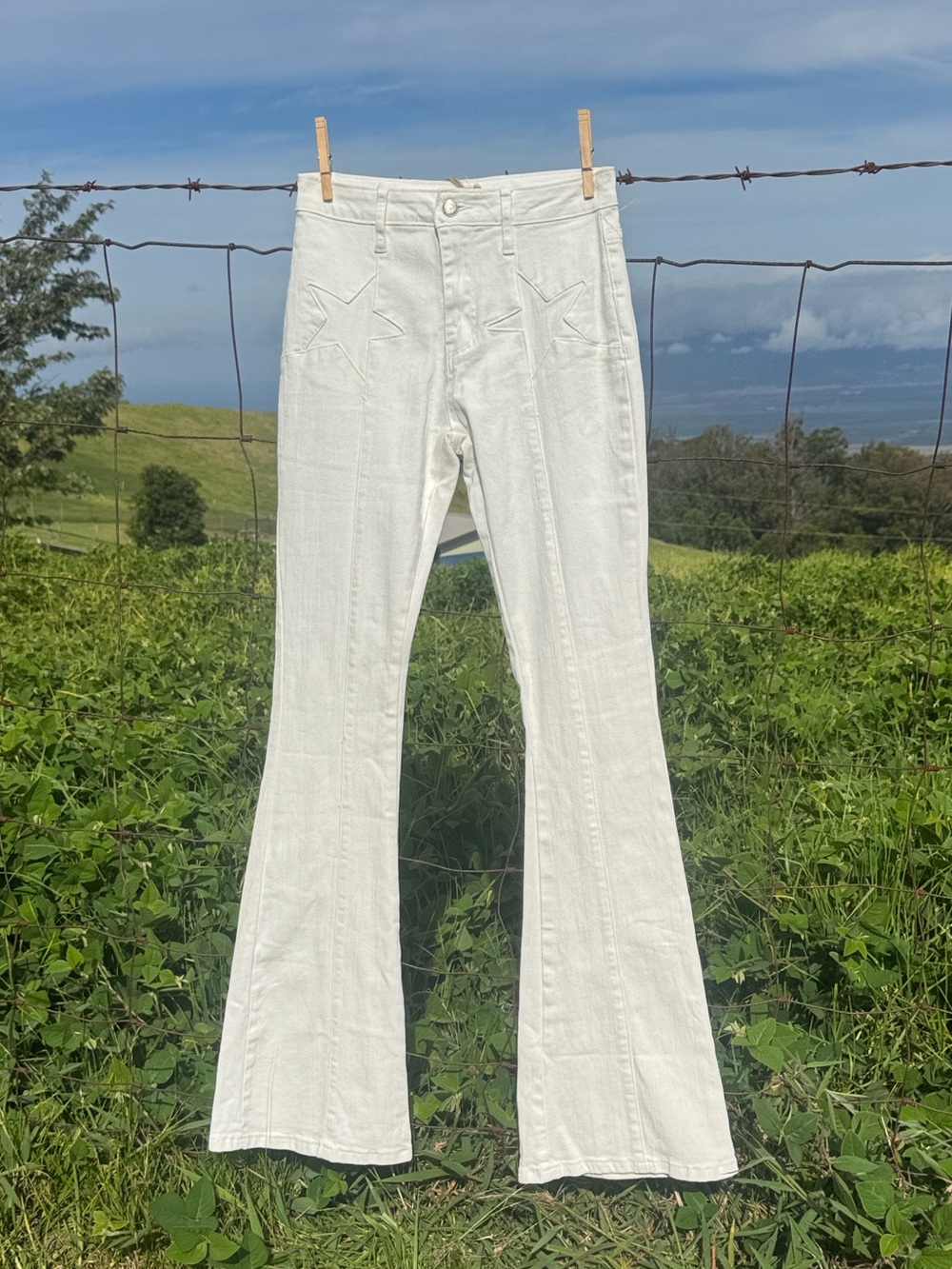 NWT Saints & Hearts White Denim Star Embroidered Flare Bell Retro Western 70s